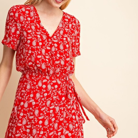 Red Floral Romper NWT - Picture 6 of 6